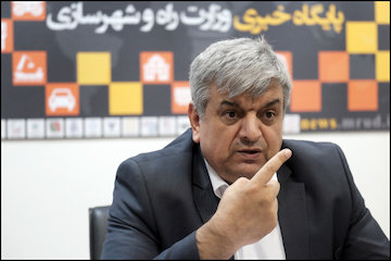 اعلام نتایج مطالعات میدانی از فروریزش خیابان مولوی/ادامه فروریزش‌های سریالی در پرخطرترین مسیر تهران/نشست دیگر بعد از پر کردن حفره ۸ متری