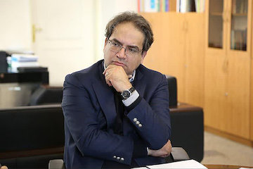 دعوت از دانشگاهیان و اندیشه‌ورزان برای نهادینه کردن جریان بازآفرینی در شهرهای ایران/انتشار کتاب «فاولا» تداوم و حمایت از جریان بازآفرینی است