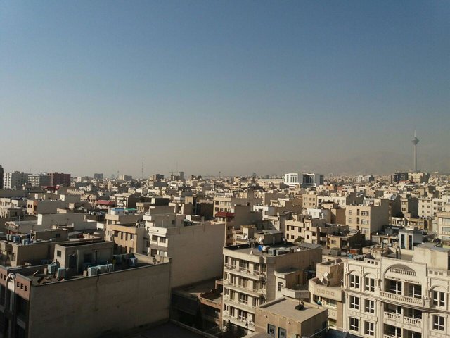 زندگی ۲۰۰ هزار کرجی در ساختمان‌هایی با رأی تخریب