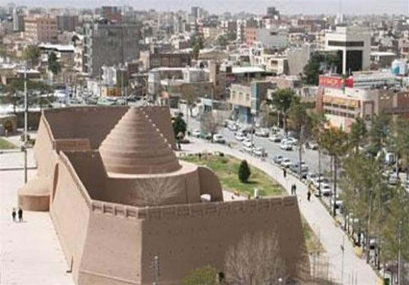 اخراج یک کارمند شهرداری کرمان/ علت: مجبور کردن ۲ کودک به خوردن گل نرگس