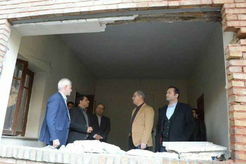 خانه نیما پاتوق میشود