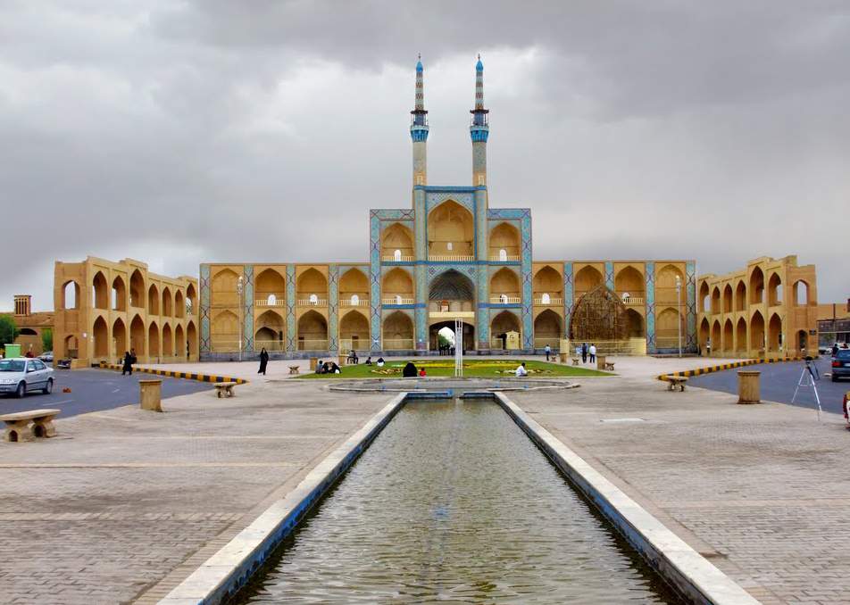 میدان امیرچخماق یزد